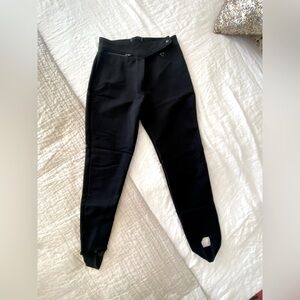 Obermeyer Ski Pants Women’s 12L  Black Stirrup Wool Spandex